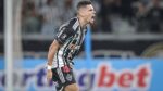 iluminado-na-libertadores,-paulinho-garante-virada-do-atletico-mg-sobre-o-athletico-pr