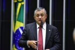 lider-do-governo-diz-que-novo-regime-fiscal-garante-crescimento-economico-e-controle-de-gastos;-acompanhe