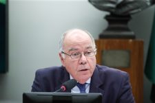 chanceler-diz-que-brasil-defende-a-paz-e-a-negociacao-entre-russia-e-ucrania