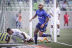 santos-sofre-com-ex-palmeirense,-perde-e-ve-o-cruzeiro-assumir-a-lideranca-do-brasileirao