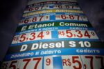 preco-do-diesel-cai-3,67%-e-da-gasolina-3,26%-apos-cortes-da-petrobras,-diz-valecard