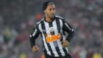 atletico-mg-amanhece-com-contas-bloqueadas-por-divida-com-ronaldinho-gaucho