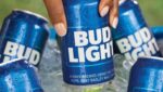 apesar-de-queda-nas-vendas,-bud-light-continua-sendo-lider-nos-eua