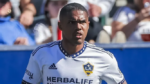 douglas-costa,-ex-gremio,-anuncia-saida-antecipada-do-la-galaxy,-dos-eua